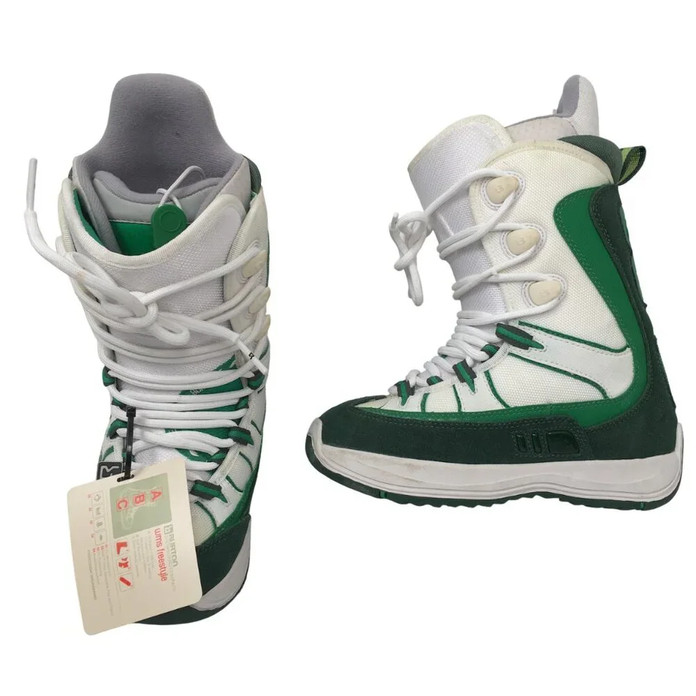 NEW Burton Freestyle Snowboard Boots US 4 Euro 35 Green & White Traditional Lace